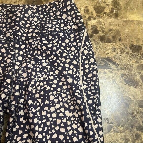 JESSICA SIMPSON Leggings Size M Slimtek animal print activewear - Picture 9 of 14
